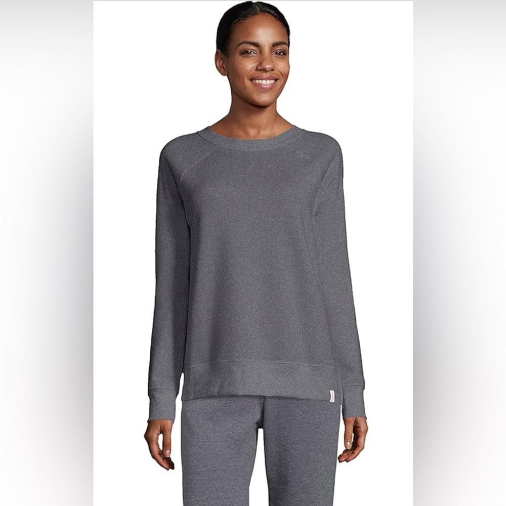 2 x Women’s Hanes Sweaters